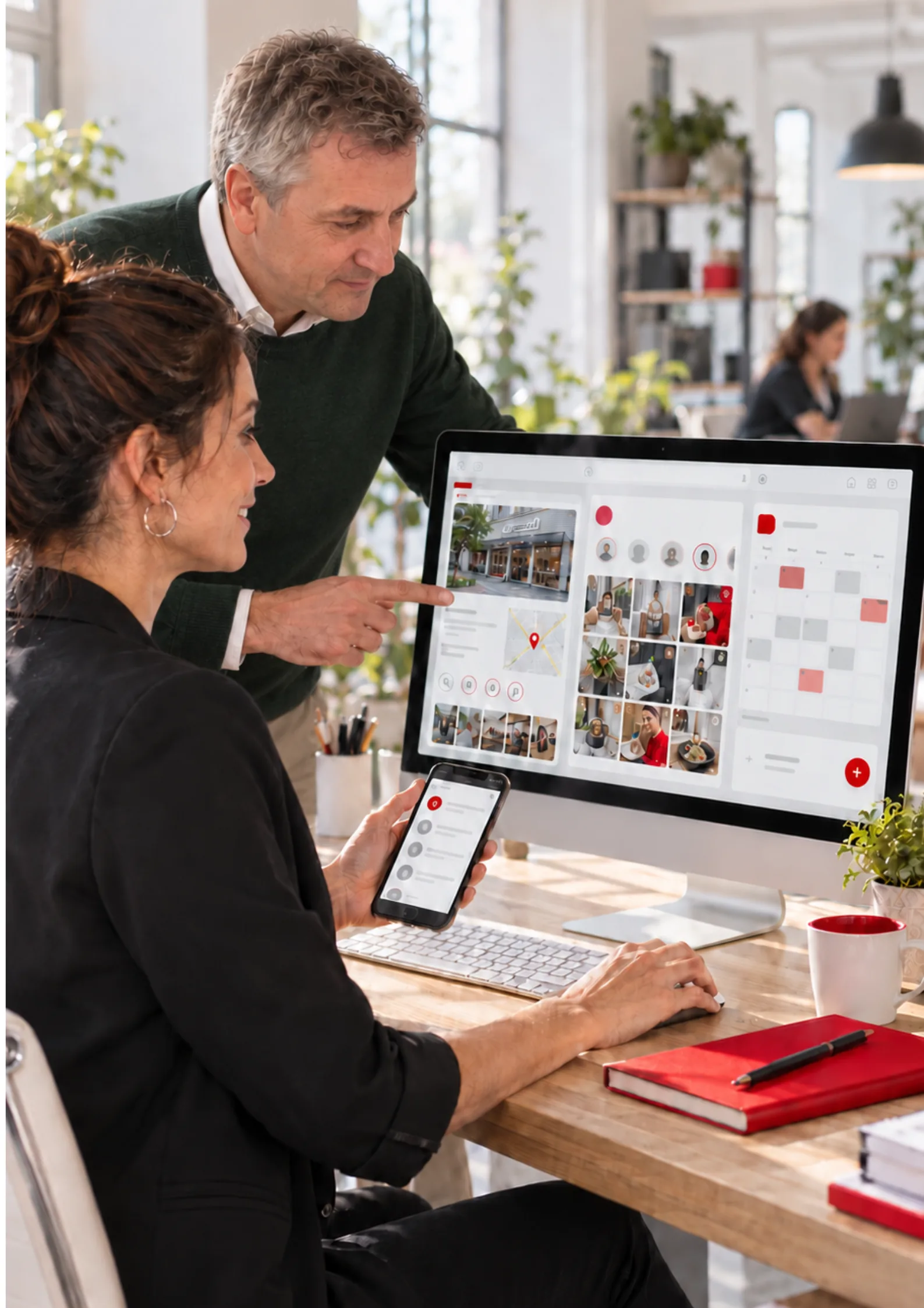 Fotografía de la unidad IA & Automatización en acción (capacitación, reunión o trabajo con clientes)